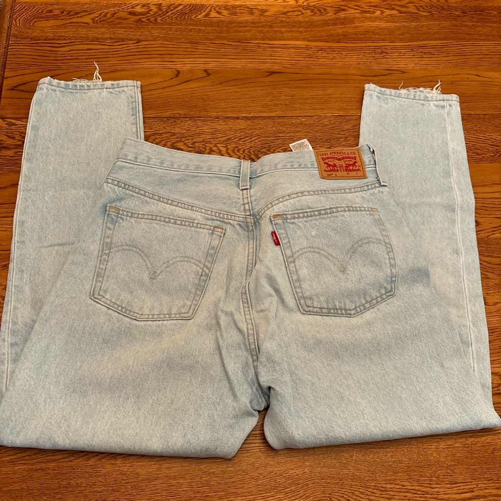 Levi's 501 Distressed Skinny Jeans